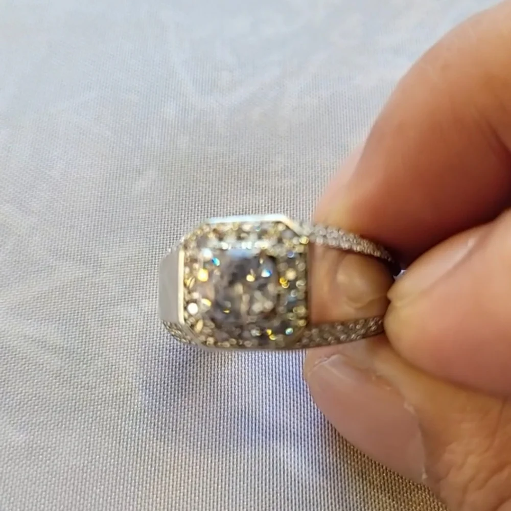 N/A luxury silver